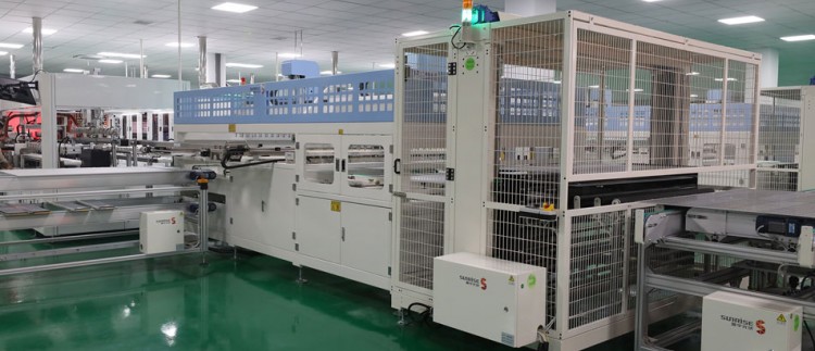 4-eva--back-sheet-layup-station_1629368846.jpg